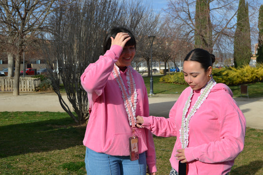 Cuelga móvil volantes anaranjado