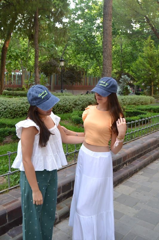 GORRA GOD IS GOOD AZUL