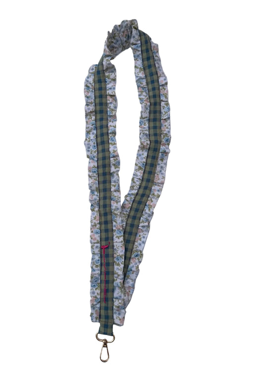 Cuelga móvil volantes azul