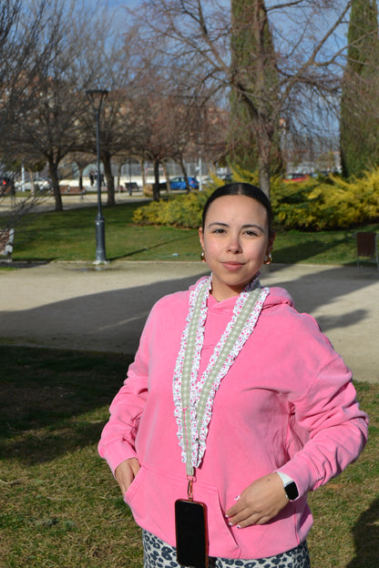 Cuelga móvil volantes verde