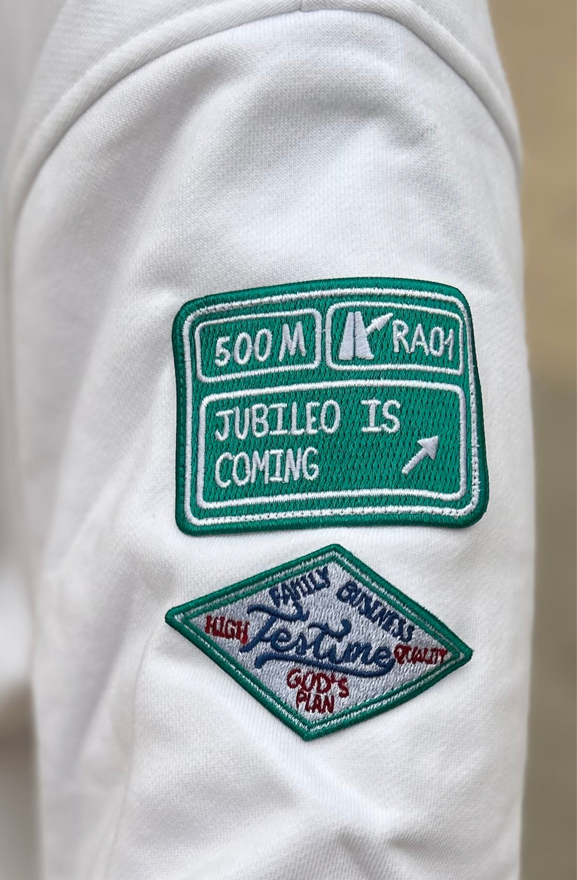 JUBILEO IS COMING HOODIE